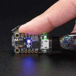 Adafruit Trinket M0 – for use with CircuitPython & Arduino IDE